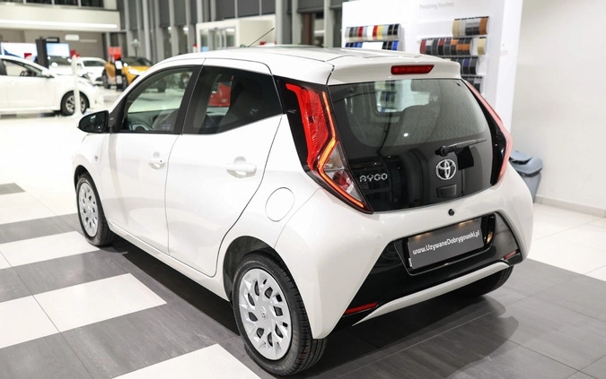 Toyota Aygo cena 56850 przebieg: 47225, rok produkcji 2021 z Frombork małe 596